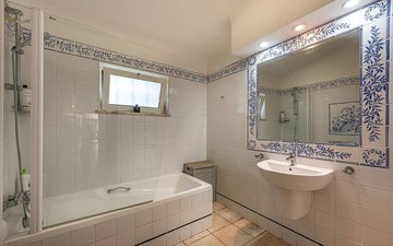 Property slide 21