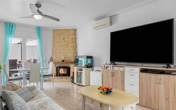 Property slide 10