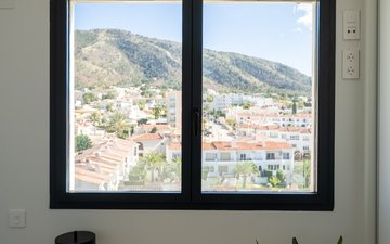 Property slide 10