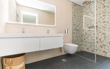 Property slide 22