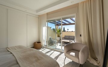 Property slide 18