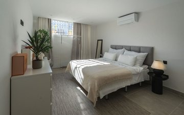Property slide 22