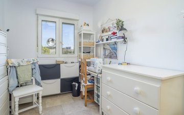 Property slide 23