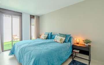 Property slide 20