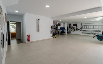 Property slide 39