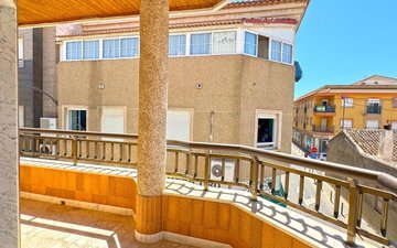 Property slide 25