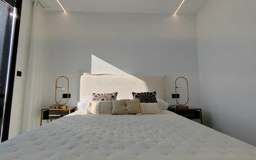 Property slide 25