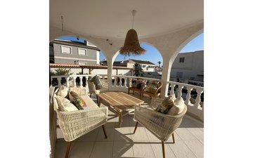 Property slide 32
