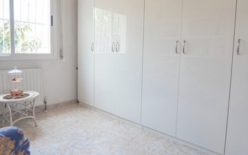 Property slide 48