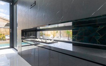Property slide 32