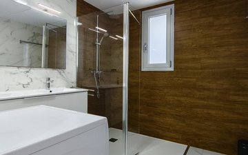 Property slide 21
