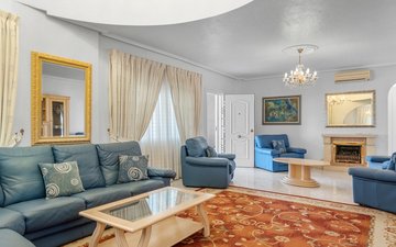 Property slide 10