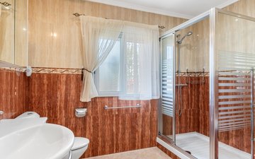 Property slide 35