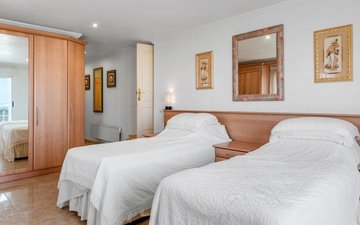 Property slide 39