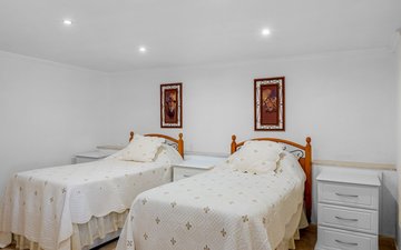 Property slide 48