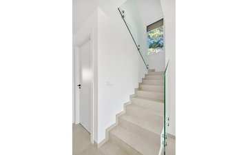 Property slide 19