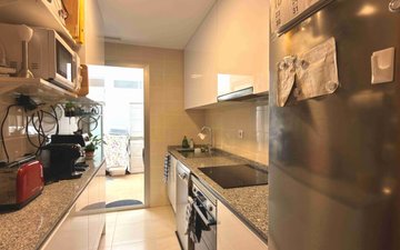 Property slide 20