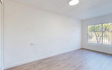 Property slide 22