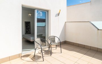 Property slide 17