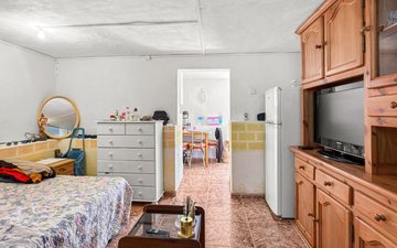 Property slide 14