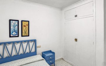 Property slide 22