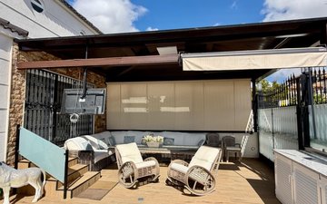 Property slide 44