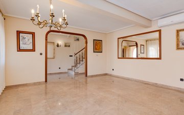 Property slide 21