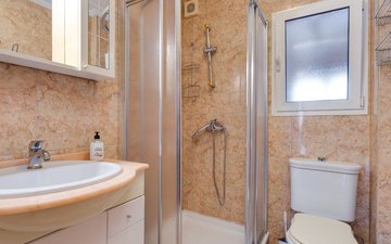 Property slide 44