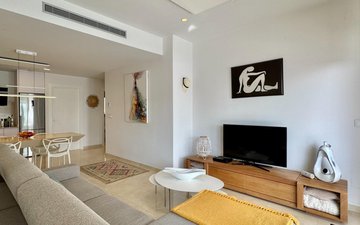 Property slide 21