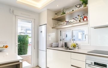 Property slide 10