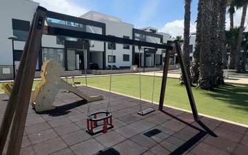 Property slide 32