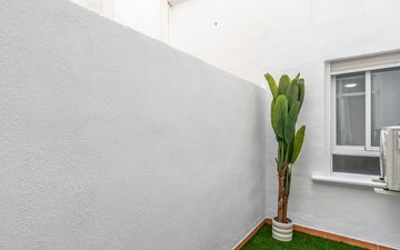 Property slide 22