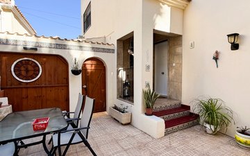 Property slide 25