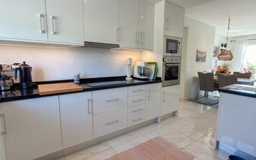 Property slide 10