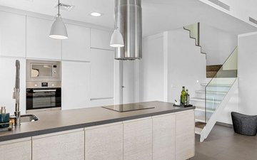 Property slide 10