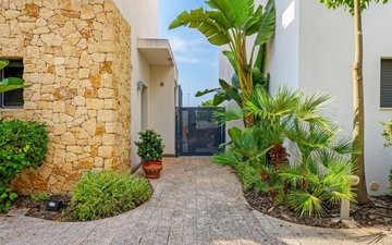 Property slide 33