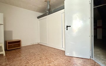 Property slide 20