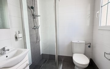 Property slide 16