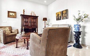 Property slide 21