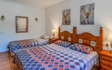 Property slide 44