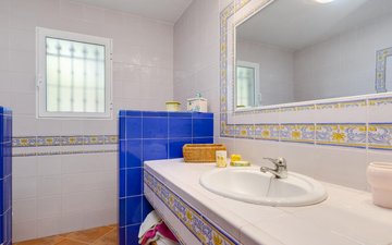 Property slide 10