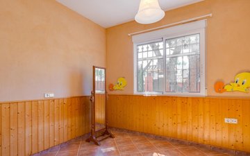 Property slide 16