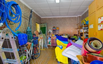 Property slide 31