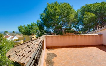Property slide 32
