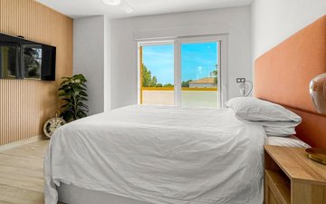 Property slide 17