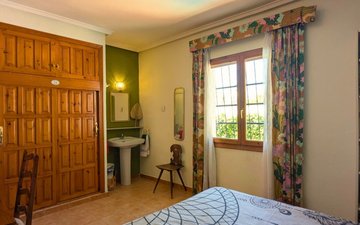 Property slide 39