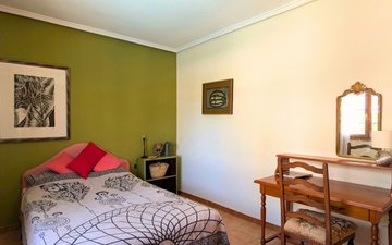 Property slide 40