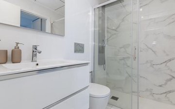 Property slide 32