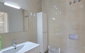 Property slide 22