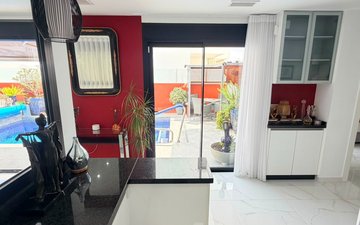 Property slide 16